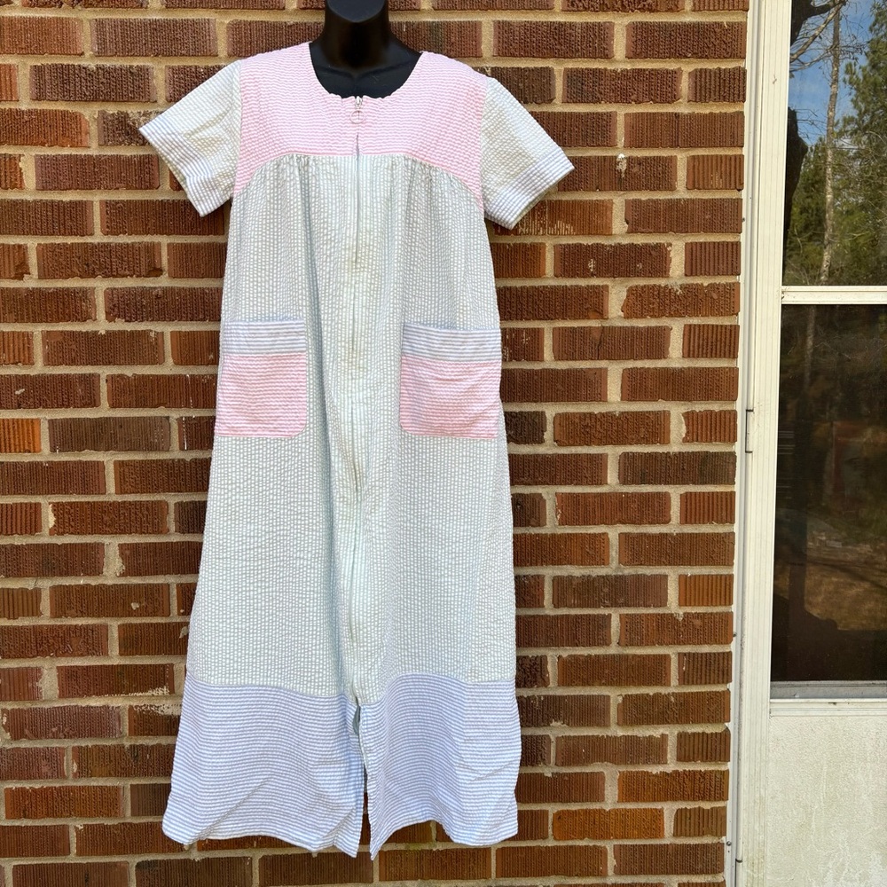 Parisian Intimates Women's Seersucker Front Robe Zip Pastel House Coat Sz S